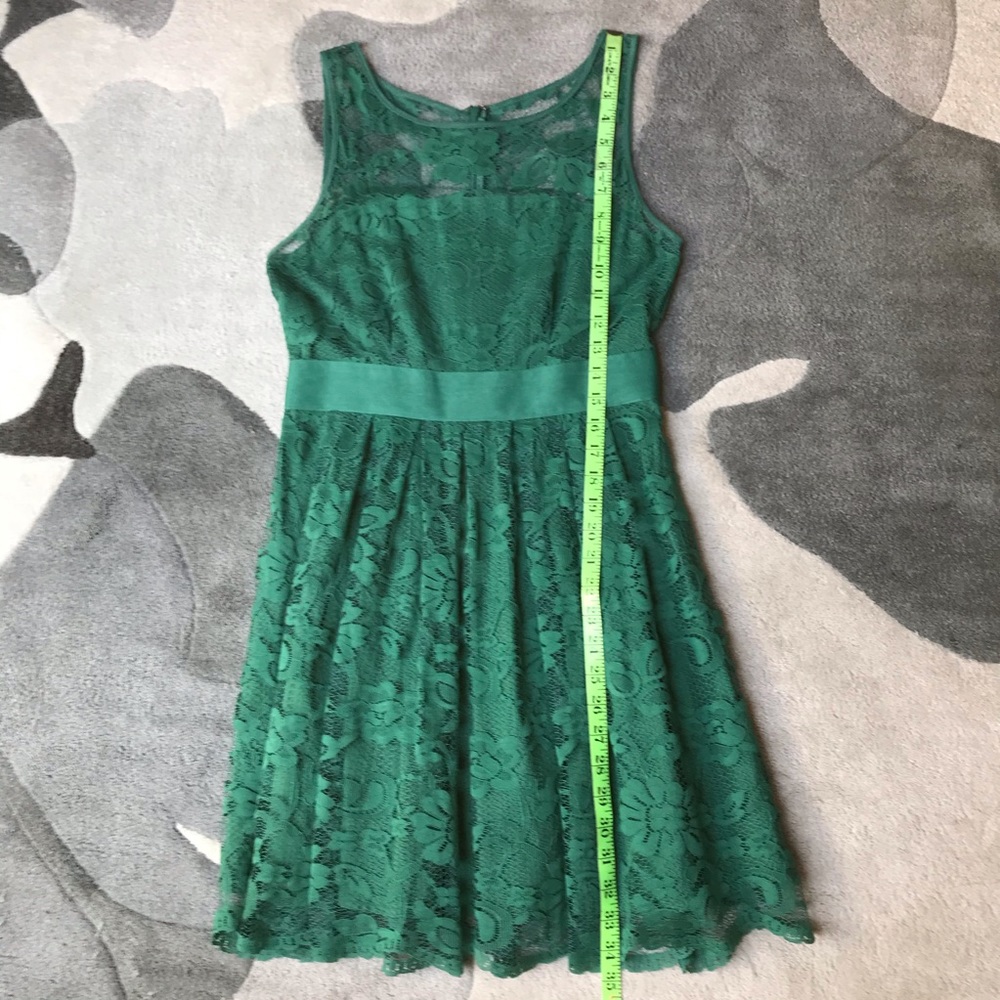 BB Dakota Green Lace Dress, EUC, S - Picture 12 of 16